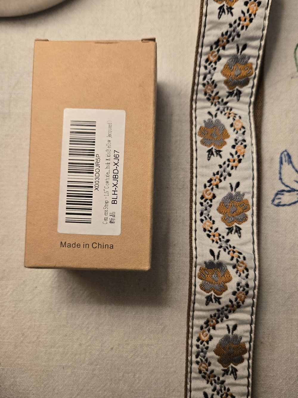 NWT Embroidered Floral Camera Strap